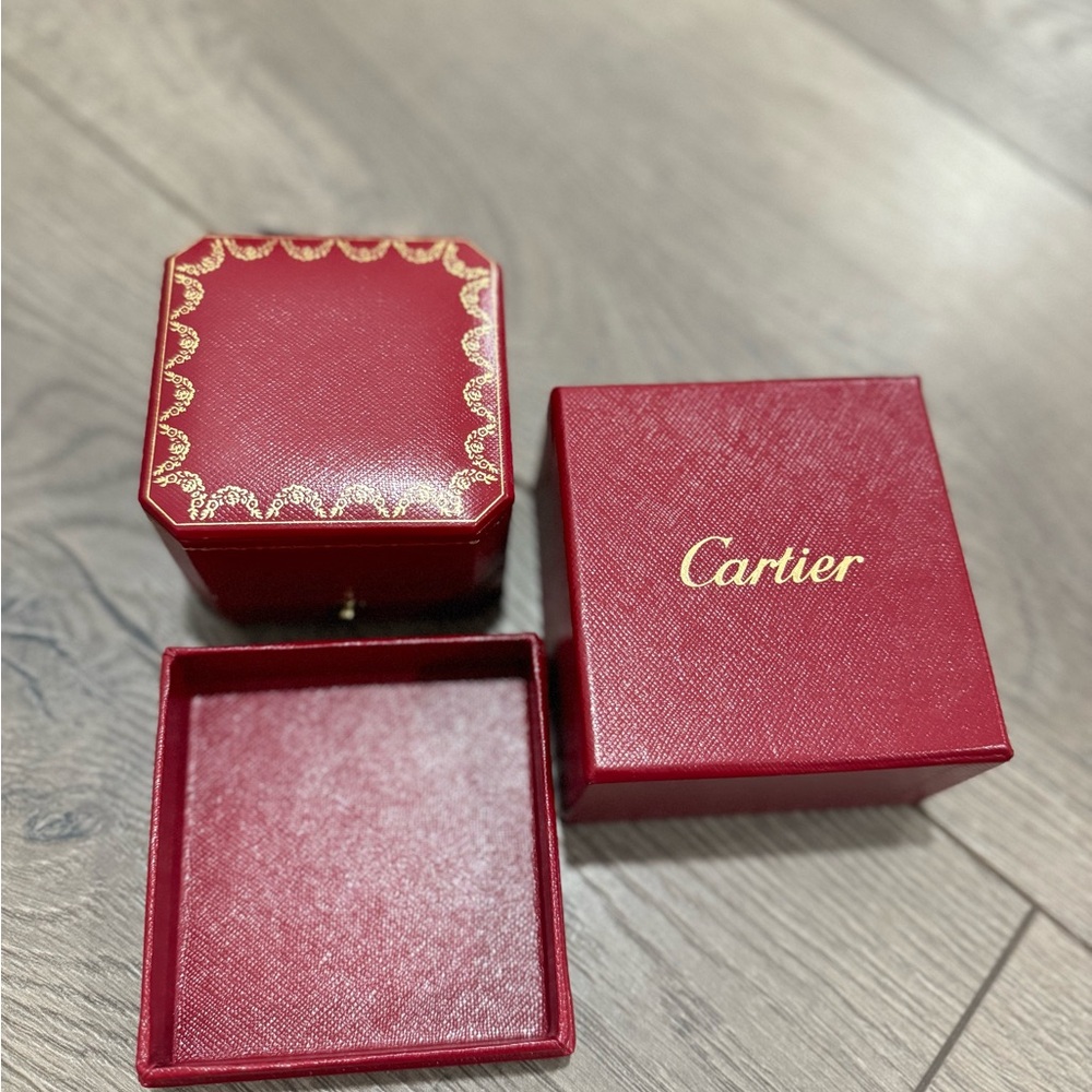 Authentic Cartier Empty Box Full Set. - image 3